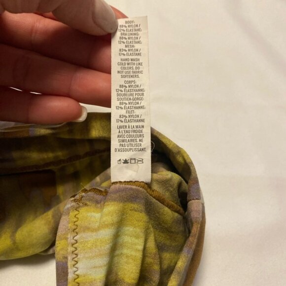 Aerie Offline Sports Bra modern watercolour camobraided front detailXL - Picture 4 of 7